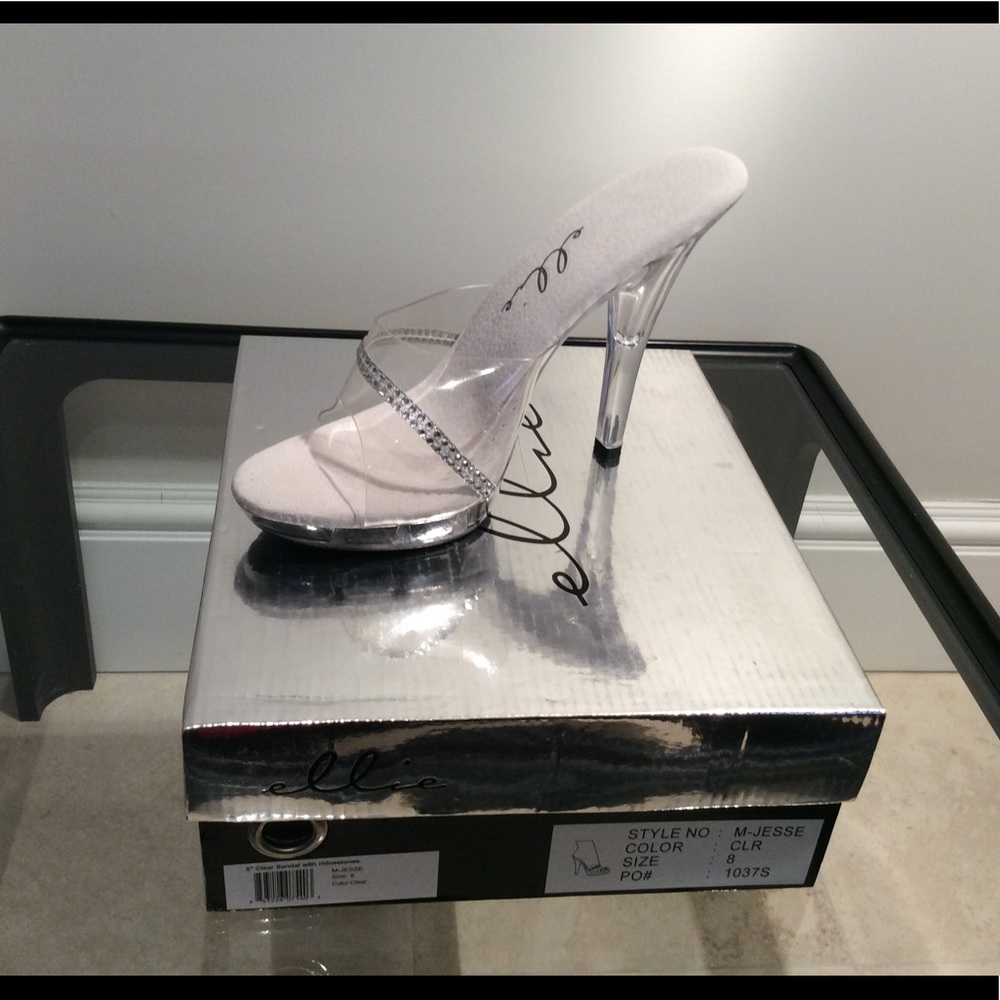 BRAND NEW - Sexy 5” clear slide